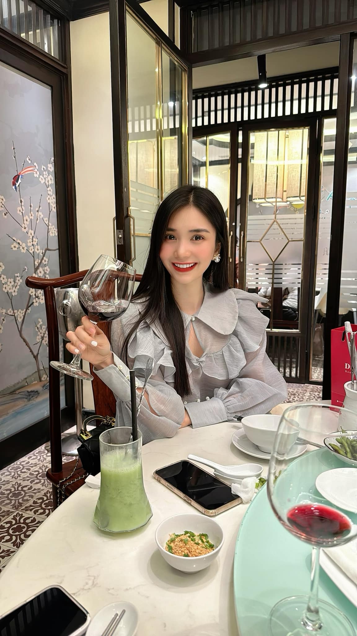 Admiring the Beauty of Hot Girl Thanh Bi After 7 Years of Breakup, Her Ex Can't Help but Do This Right Away 6 43124742333406084229100315405870220485417981n 1710046534595364581520