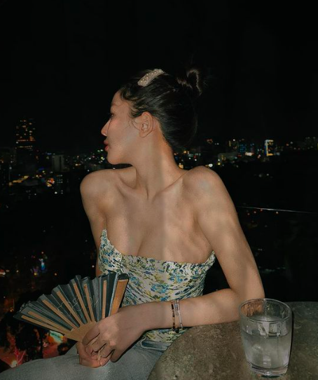 Hot girl Trâm Anh again "burns the eyes" of viewers 2 anh chup man hinh 2024 03 02 luc 150913 17093686451152029899704