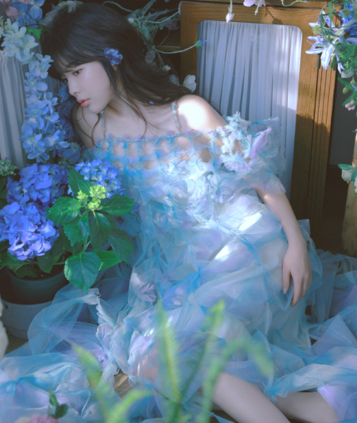 The Caster Who Looks Like a Muse, Confidently Shows Off Her Shoulders, Leaving Fans Heartbroken 4 anh chup man hinh 2024 04 21 luc 062817 17136560558801444350302