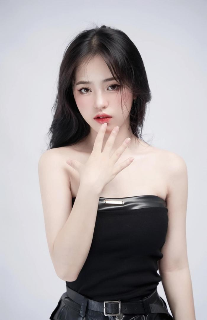 The Famous Lê Seller Girl from Hà Giang Transforms, Unrecognizably Alluring 4 photo 1712362315132 1712362315296854489712