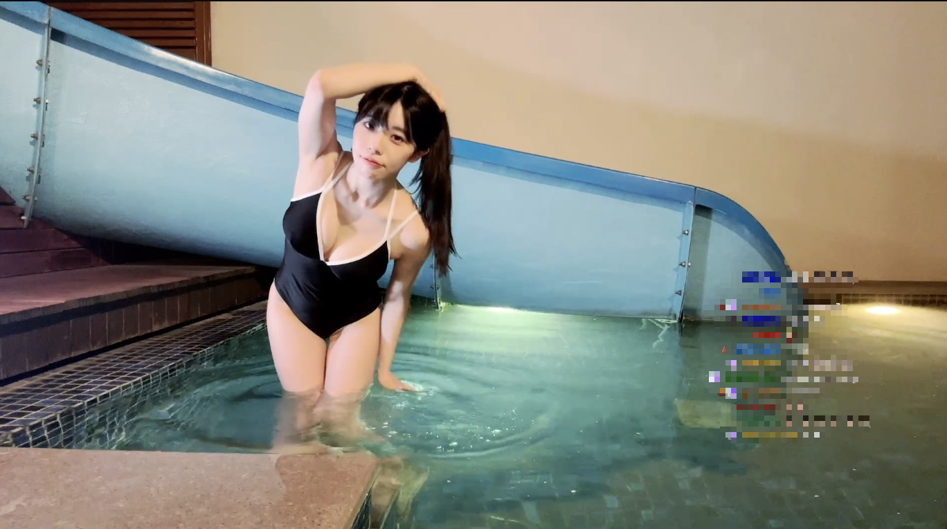 Celebrating in a Swimsuit with Viewers, Female Streamer Faces a Close Call 2 base64 17167868181481595700477