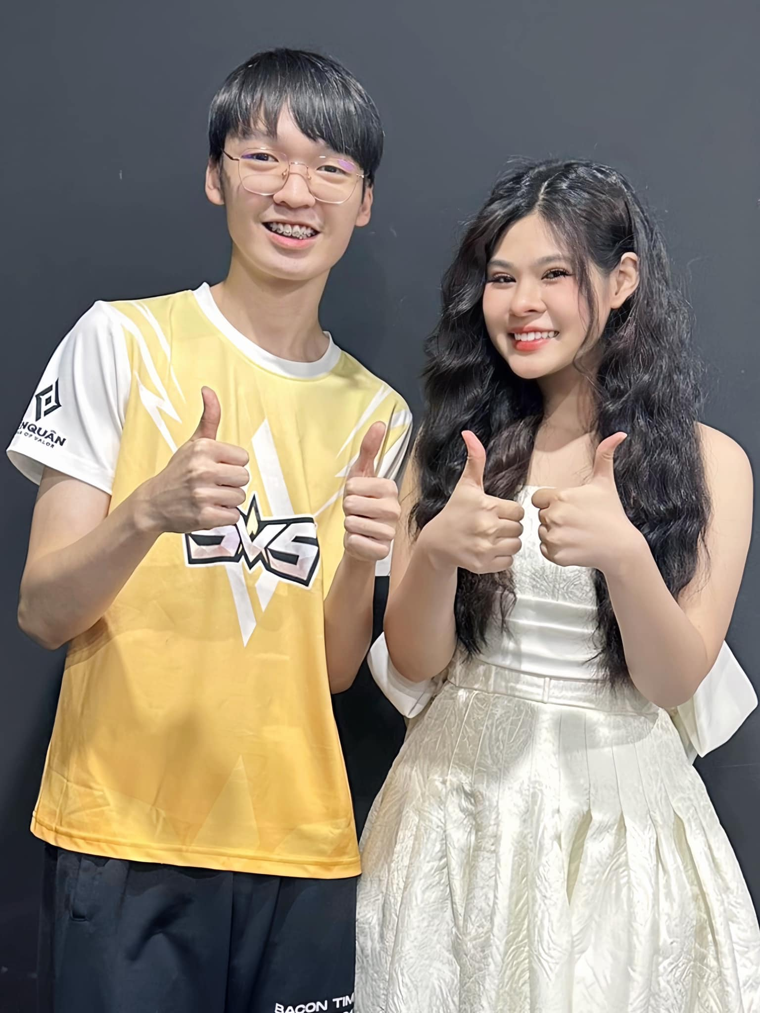 After Personal Drama, Liên Quân Host Makes Surprising Comeback 1 The latest image of host Kim Ngân in a Liên Quân program.