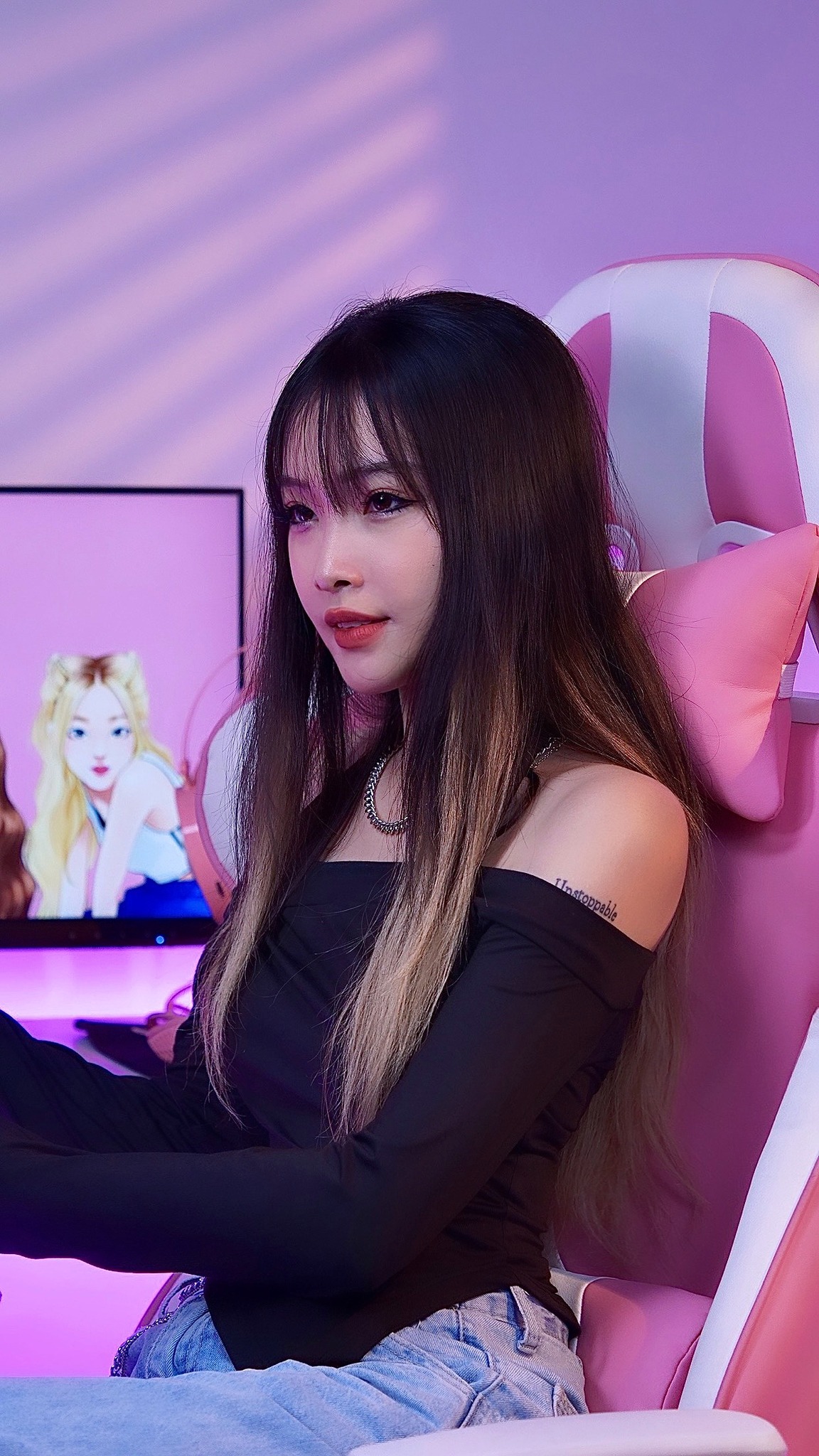 The Lucky Gamer: His Beautiful Girlfriend Publicly Does This on a Livestream 4 36156195824340896834409055610929407398184139n 17222245021571262903882