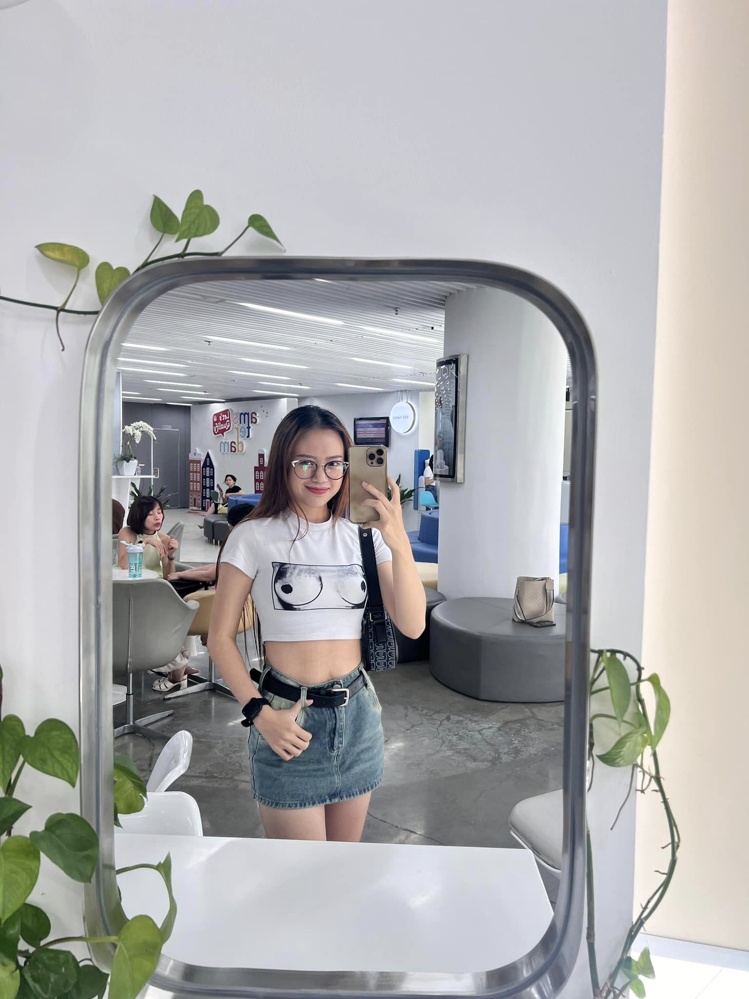 The Past Was a Nightmare, Mai Linh Zuto Shows Off Her Stunning Figure After 2 Months 3 45696894180306202403788404402176956979056377n 1725066835232791288470
