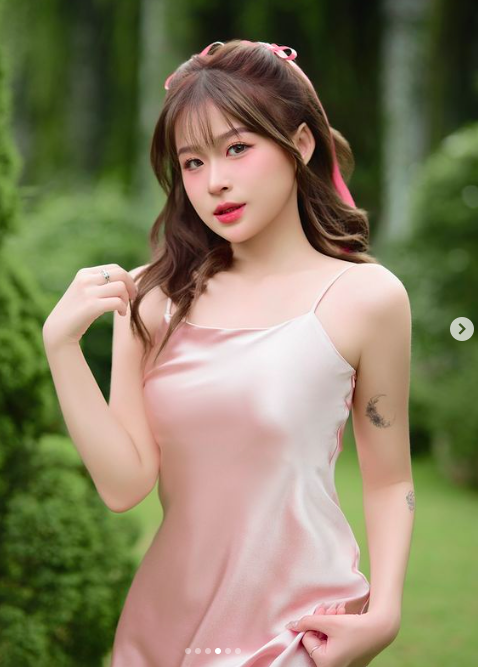 Beautiful Liên Quân Girl Flaunts Stunning Looks Like an AI, Unafraid to Transform into Sexy 1 anh chup man hinh 2024 08 04 luc 112408 17227480932301328364356