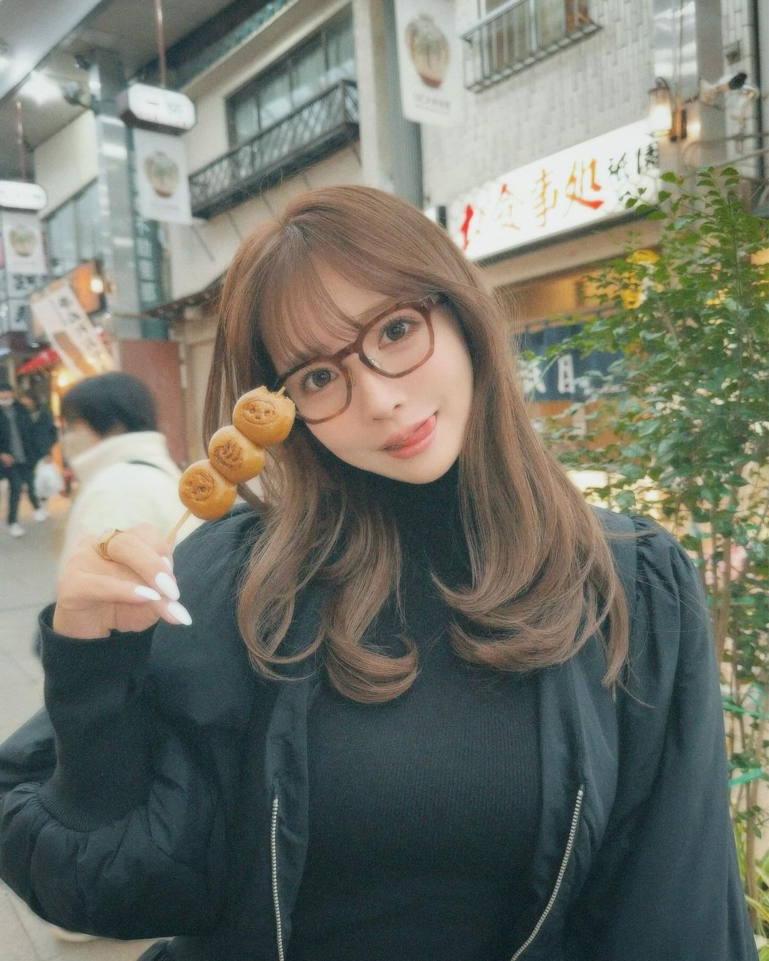 After Retirement, Yua Mikami Still Engages in "Sensitive" Work, Faces Criticism from Fans 3 photo 1722501989280 17225019899941992723643