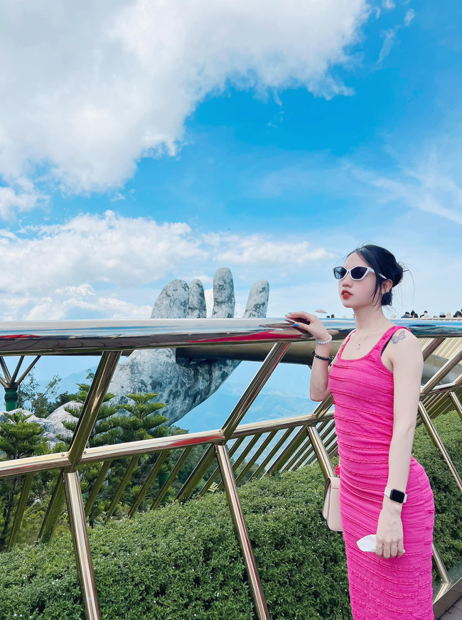 Soccer Hot Girl Trần Thị Duyên Shows Off Her 10-Point Curves in a Bikini 1 photo 1723105674138 1723105674465139413038