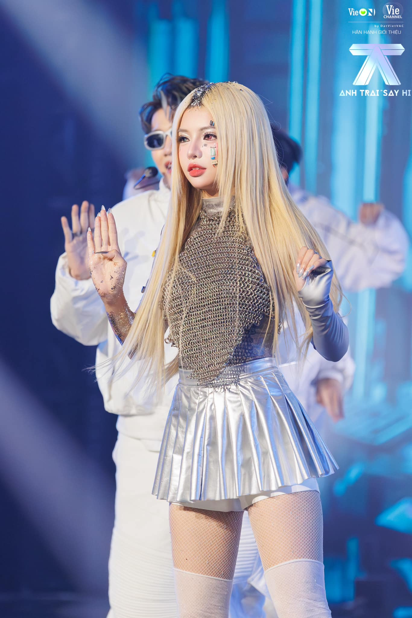 Unlike Xuân Ca, Ciin Captivates Viewers in a Trending Show 2 photo 1724148981238 17241489814371199282839