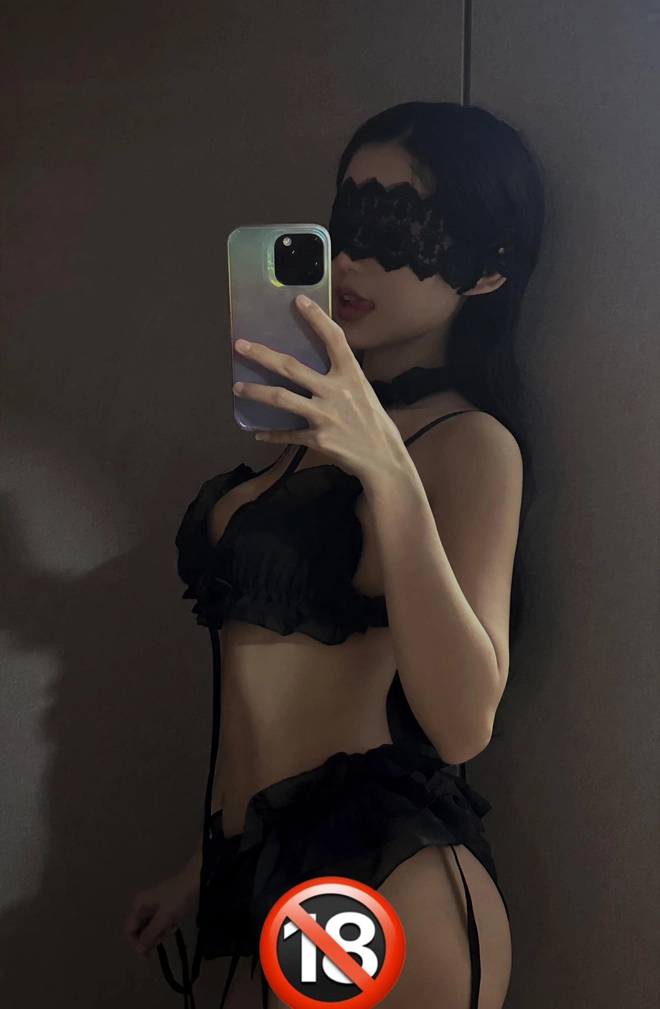 Check out the cosplay photos of a female streamer, fans lament "too much pressure" 1 photo 1724232304495 17242323046781792533598