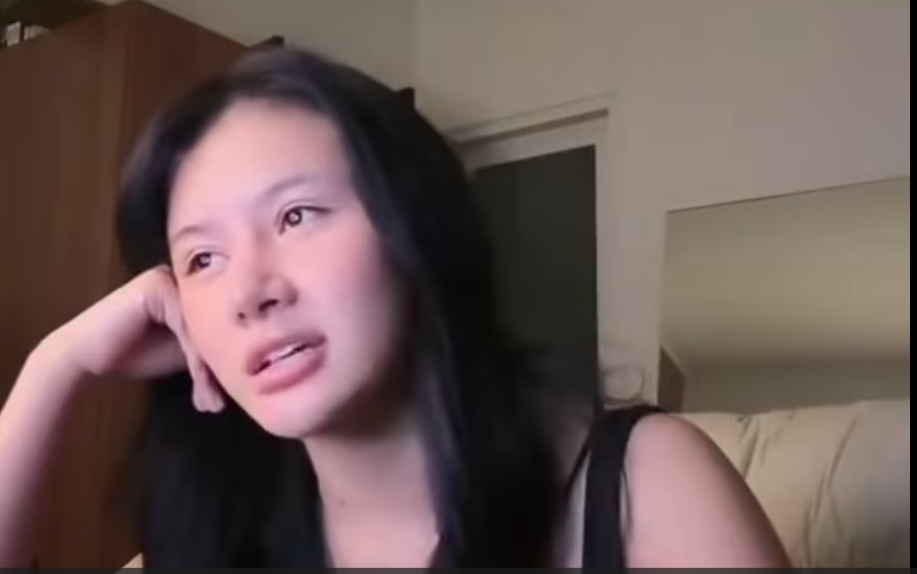 Xuân Ca Goes Bare-Faced on Livestream, Directly Addresses Recent Drama 2 screenshot 2024 08 15 104851 17236937996141225243703