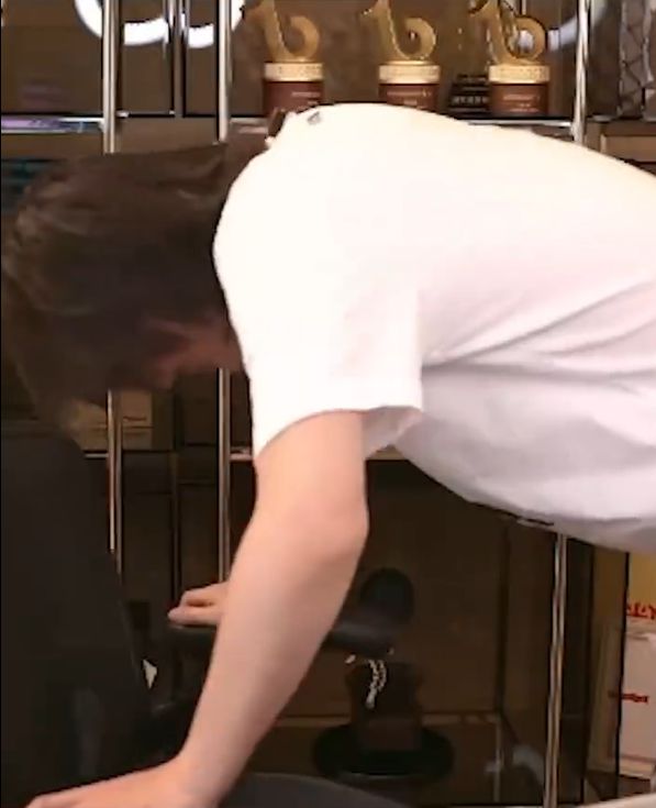 Livestream of Black Myth: Wukong for 27 hours, streamer receives a shocking outcome - Image 3.