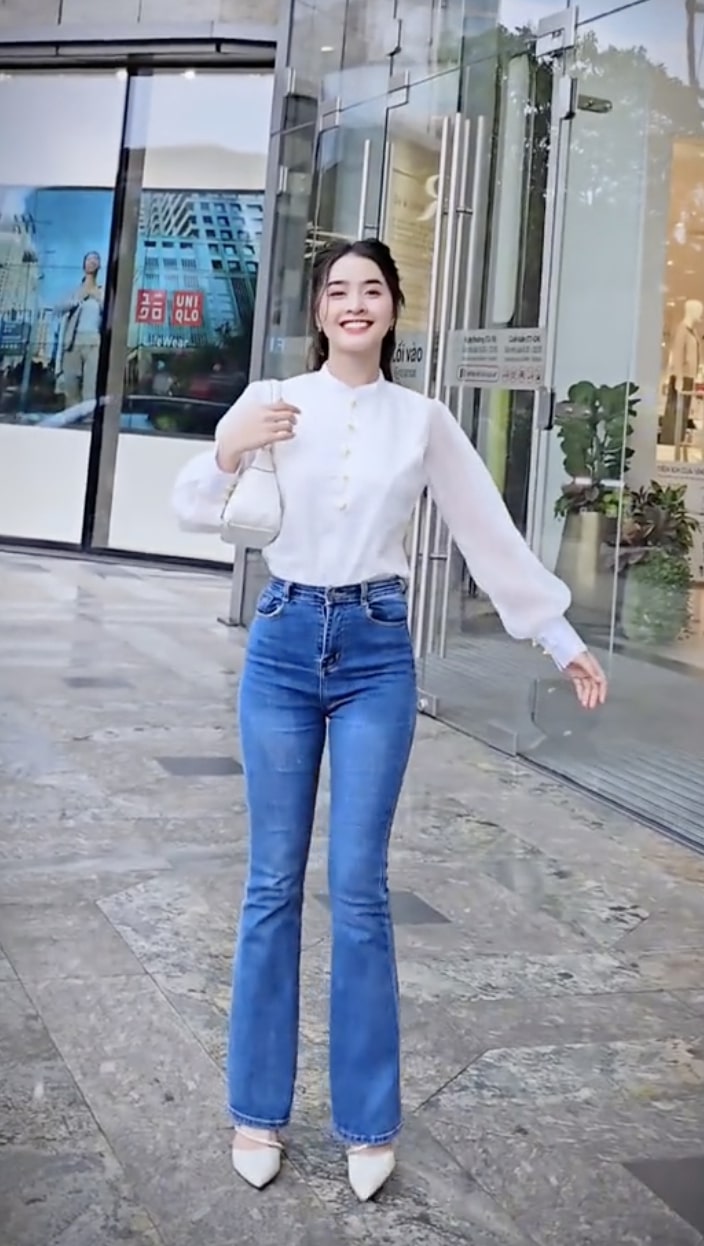 The Unrecognizable Beauty of 2004's Star Yona Cươn After a Series of Scandals 3 Yona Cươn's figure has also changed significantly compared to before