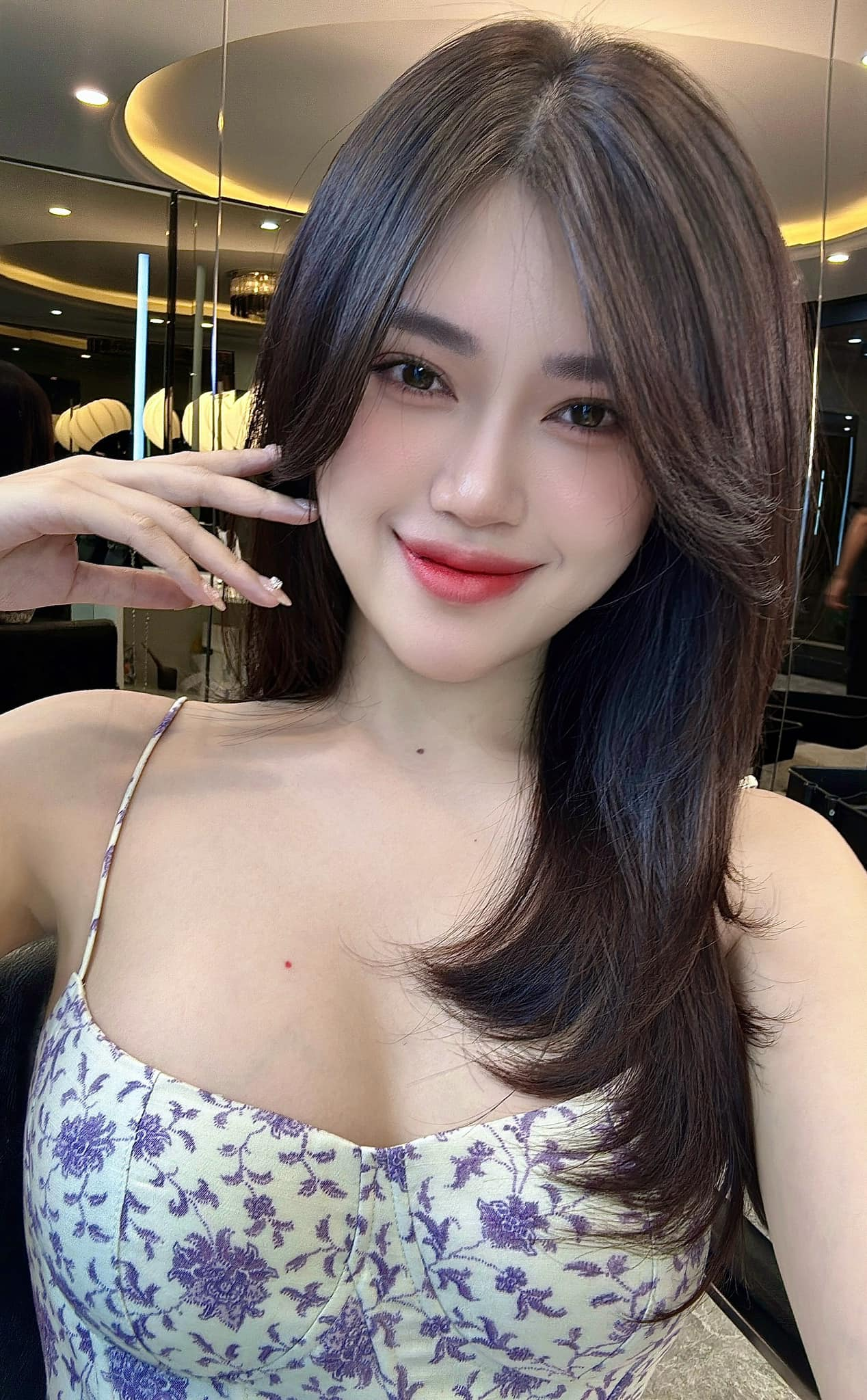 Once Donated Hundreds of Millions by Fans, Female Streamer Makes a Comeback with a Surprising New Look 2 photo 1725181686854 17251816875811598991136