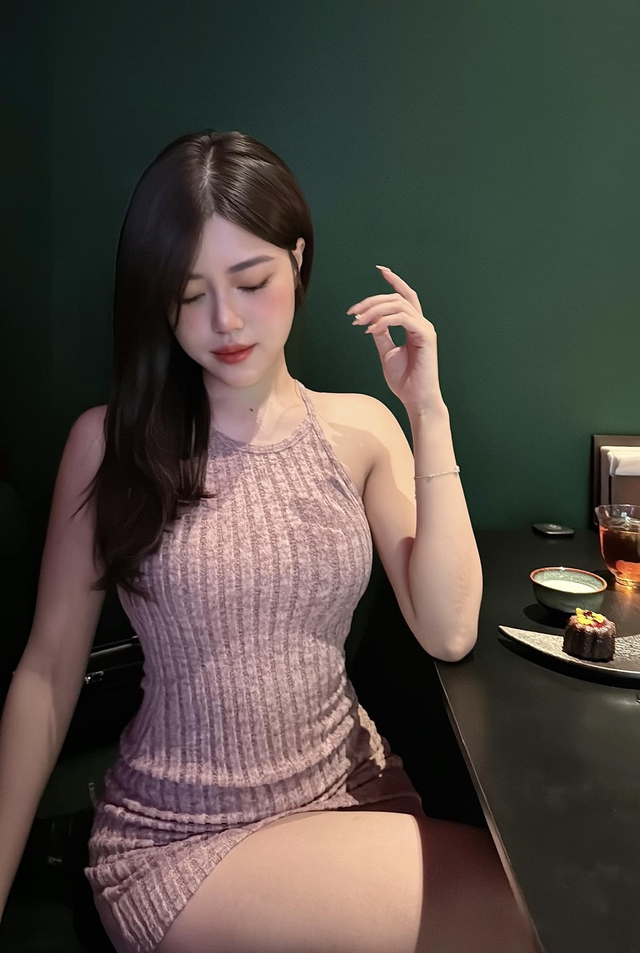 Streamer Posts Photos Without Using Apps, Outraged by Male Fan's Inappropriate Question - Image 5.