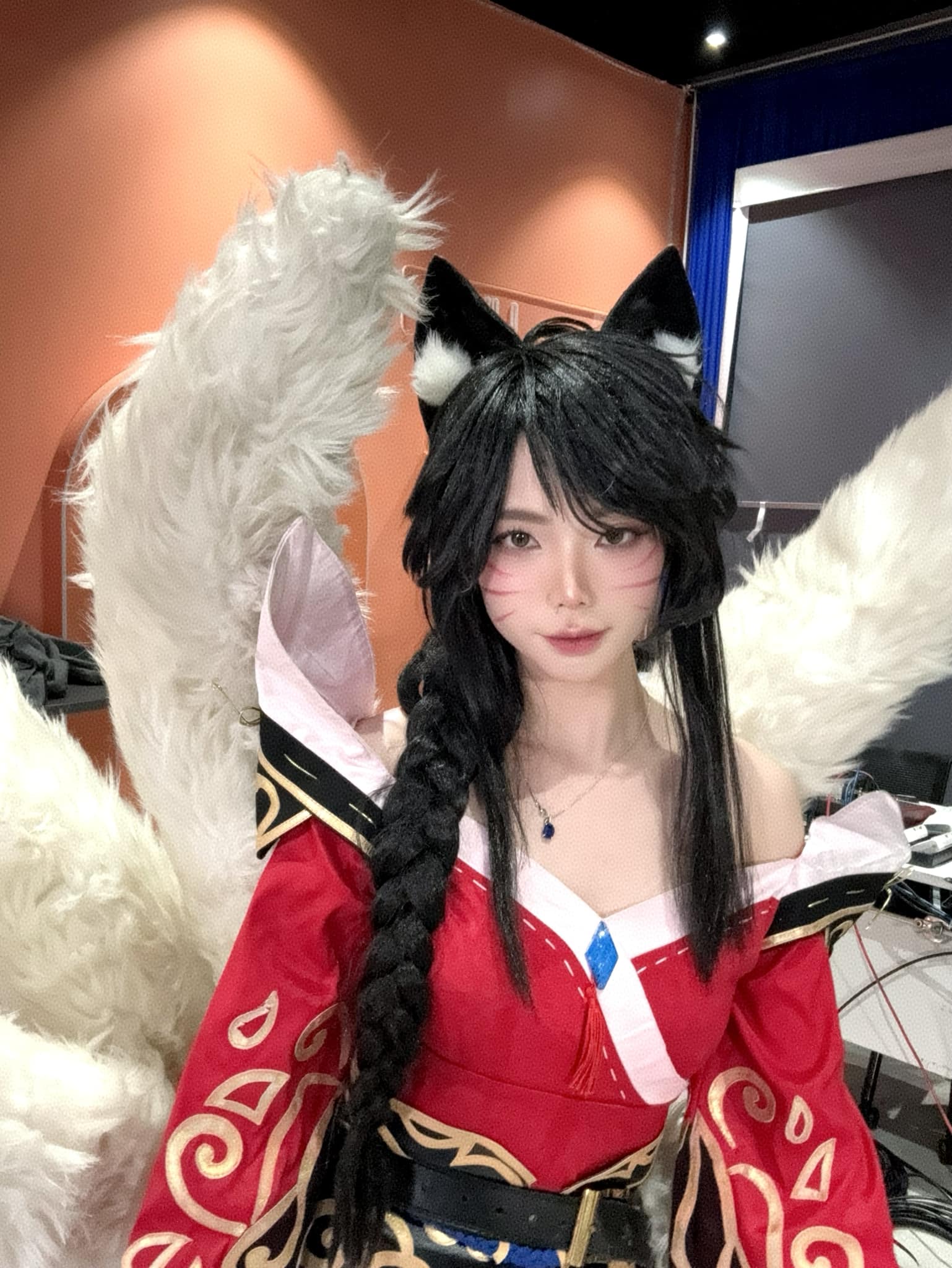Super Hot Ahri Cosplay by Remind, Asking Male Fans "Have You Regretted It Yet?" 8 46468651513575765985522417261850504646888487n 1730262022019123263612