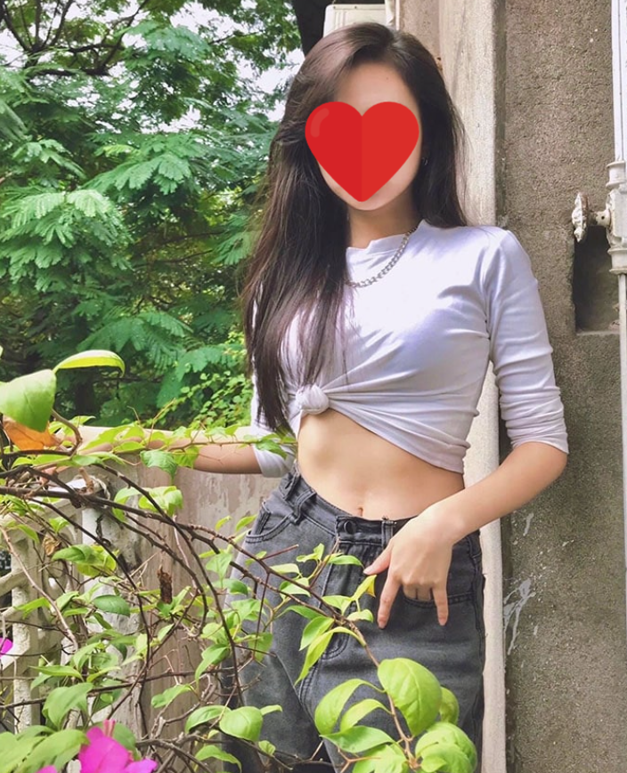 Commented on for having a "red flag" appearance, the attitude of the hot female streamer draws attention 1 edit screenshot 2024 10 22 100512 17295665967781507278438