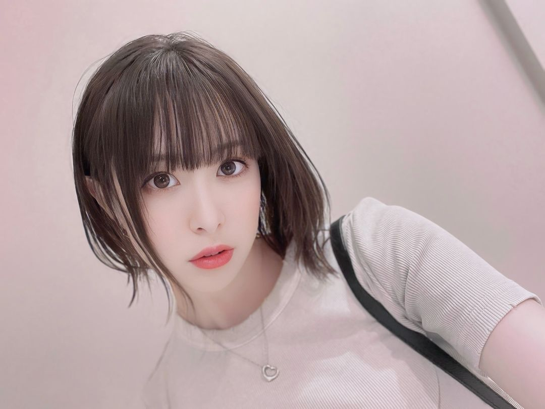 Yua Mikami's Colleague Unexpectedly Retires at the Peak, Shifts to Becoming a Professional eSports Player 1 photo 1728360971568 1728360976667163153054