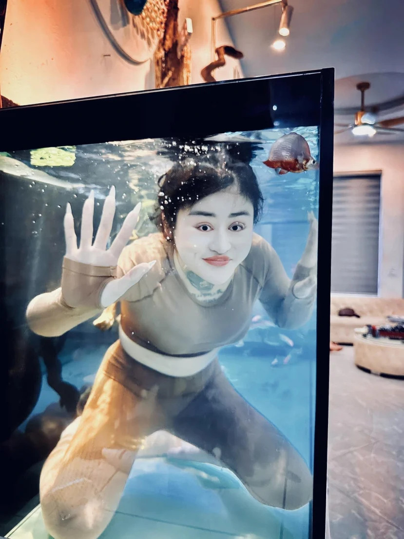 Hot Girl Who Once "Promised to Marry" Thong Soai Ca Appears with a New Look After a Year of Engagement 3 photo 1728529424182 17285294242911649272242