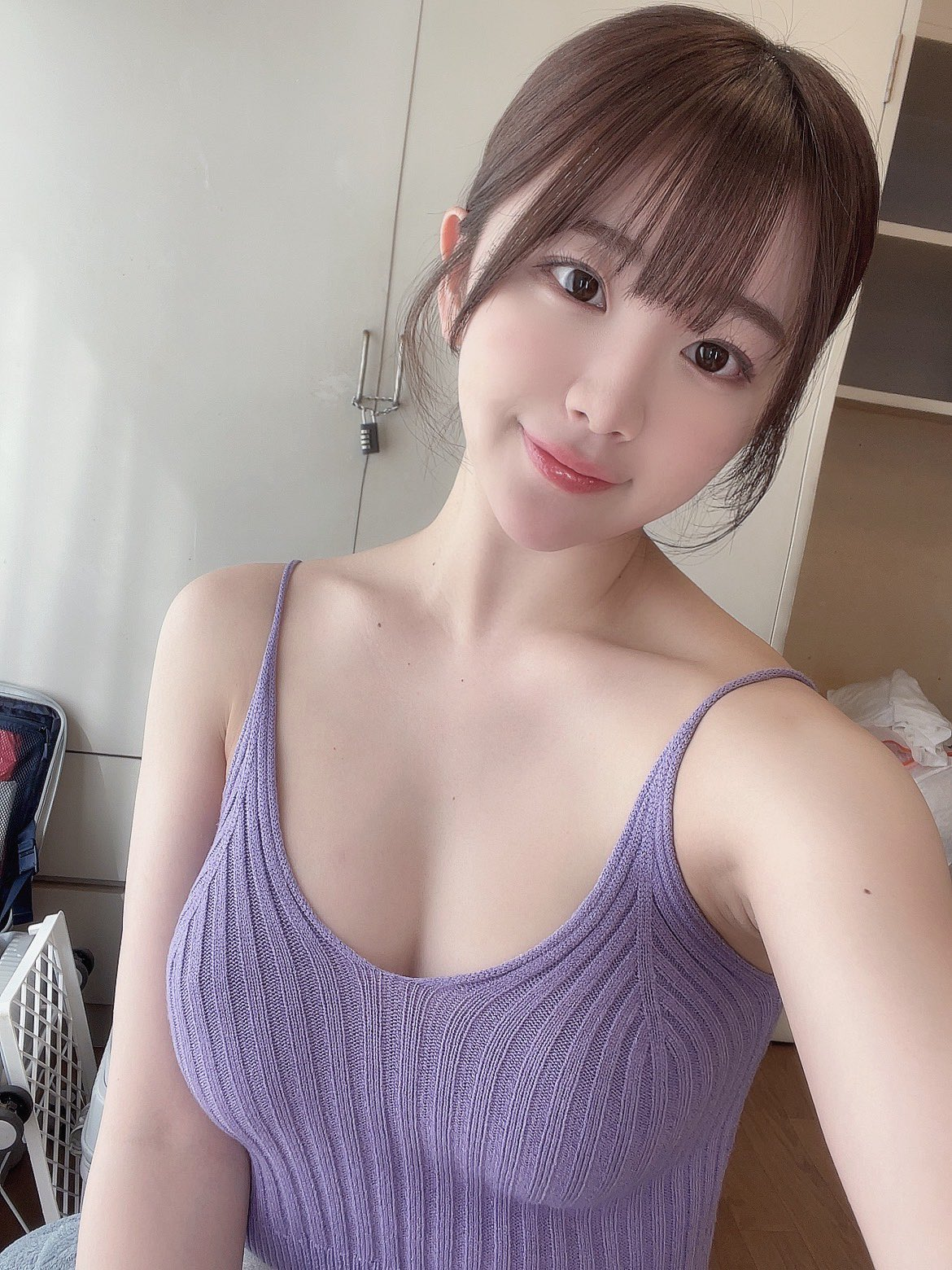 Another Hot Girl Colleague of Yua Mikami Plans to Retire, Transitioning to a 'Lucrative' New Job 1 photo 1728535631940 17285356321661152865314