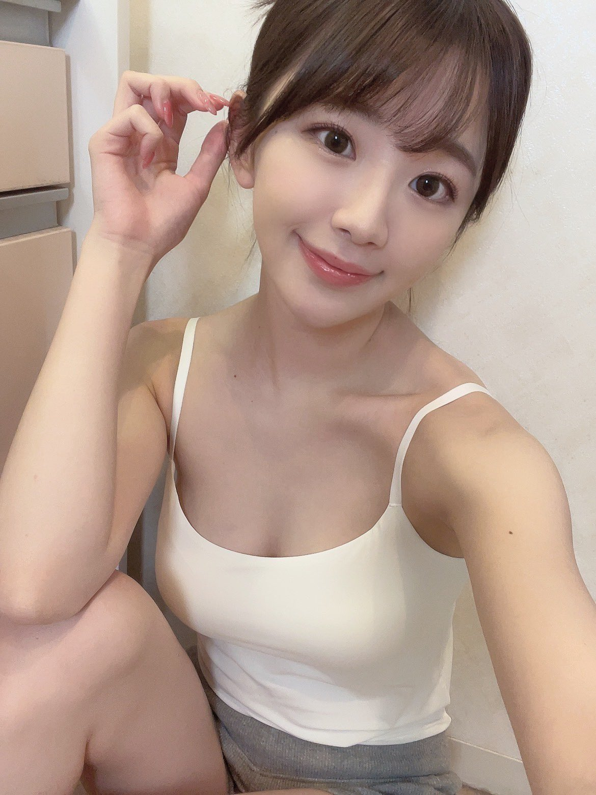 Another Hot Girl Colleague of Yua Mikami Plans to Retire, Transitioning to a 'Lucrative' New Job 3 photo 1728535689305 1728535689543520261370