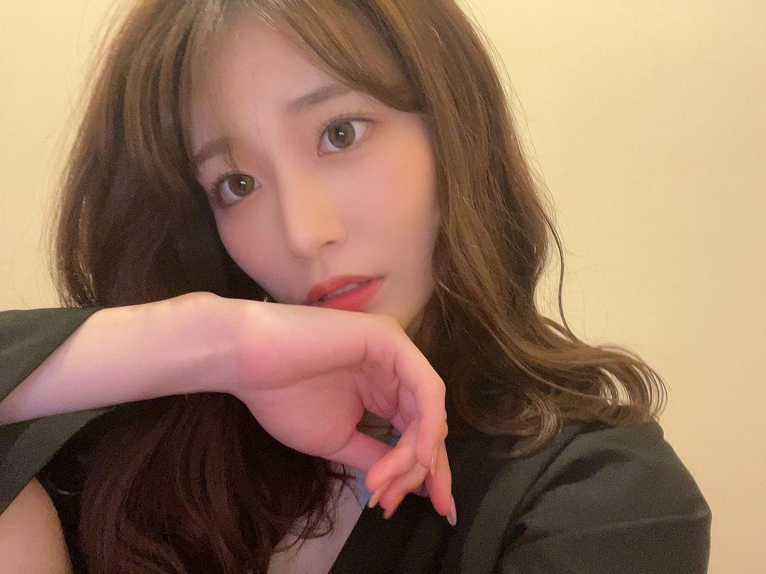 The Rise of the New 'Successor' to Yua Mikami, Dominating the Charts for 5 Consecutive Months 3 photo 1728621885662 17286218867171785675474
