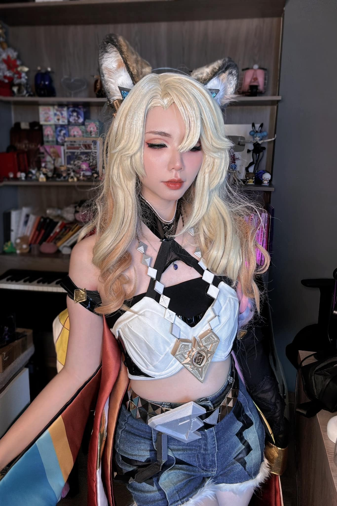 Famous Coser with Sensitive Style Takes Over Remind's Official Channel 3 photo 1729389317609 1729389318041251465414