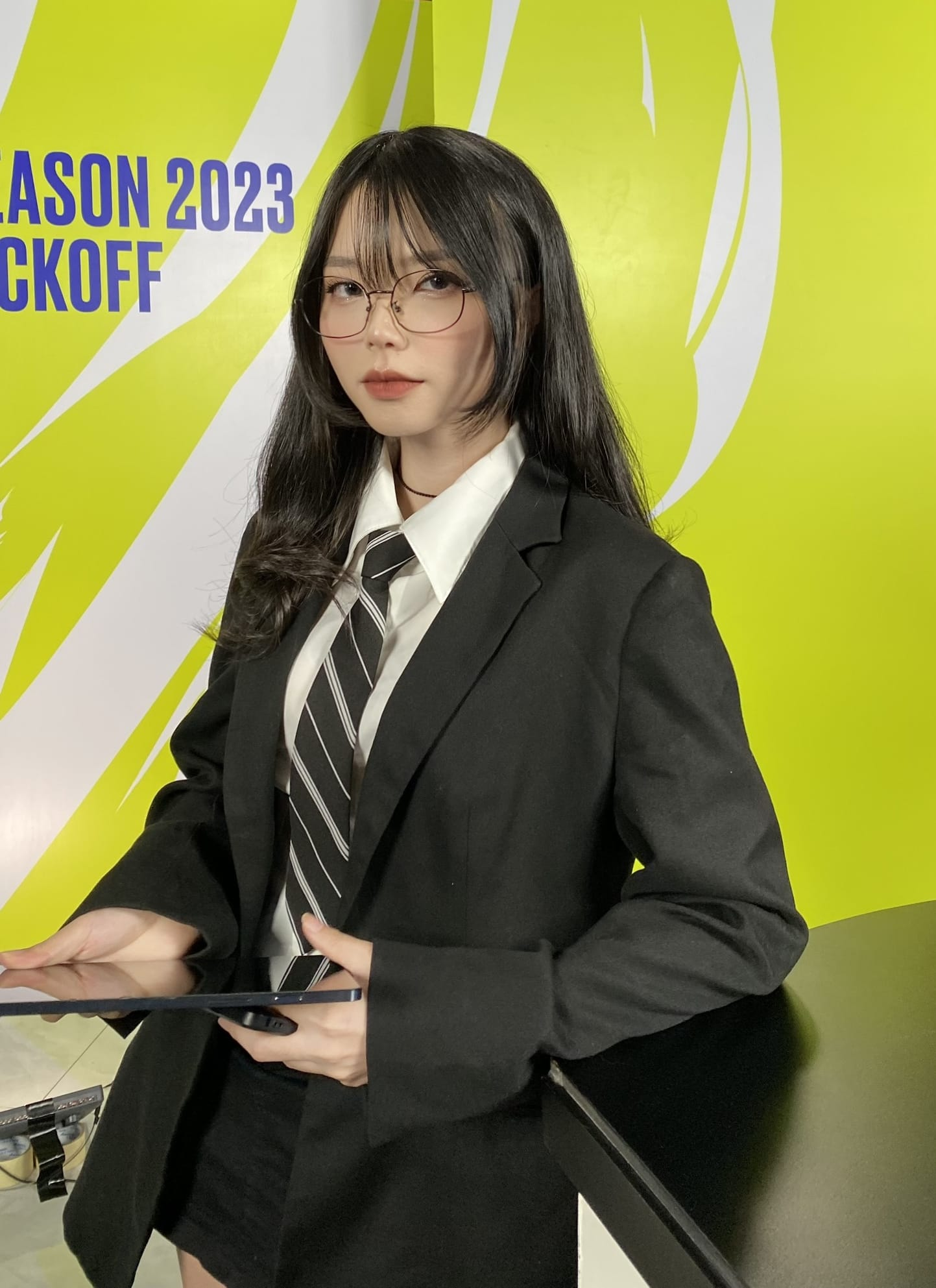 Super Hot Ahri Cosplay by Remind, Asking Male Fans "Have You Regretted It Yet?" 2 photo 1730261840317 1730261840416990573260