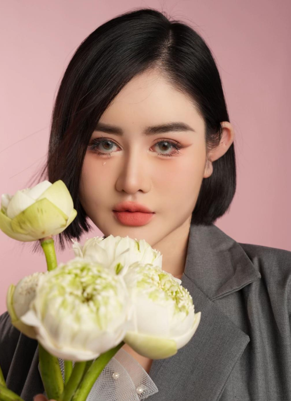Hot Girl Who Once "Promised to Marry" Thong Soai Ca Appears with a New Look After a Year of Engagement 5 screenshot 2024 10 10 092313 17285294796771907244037