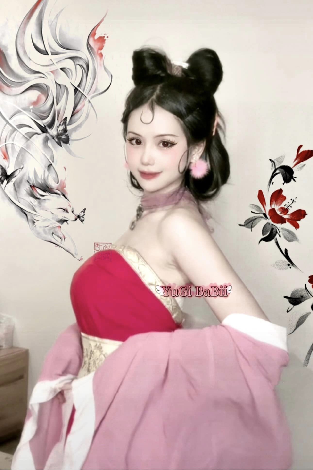Close-up of the female streamer with a viral Daji cosplay that fans didn't recognize 2 Image: Yugi