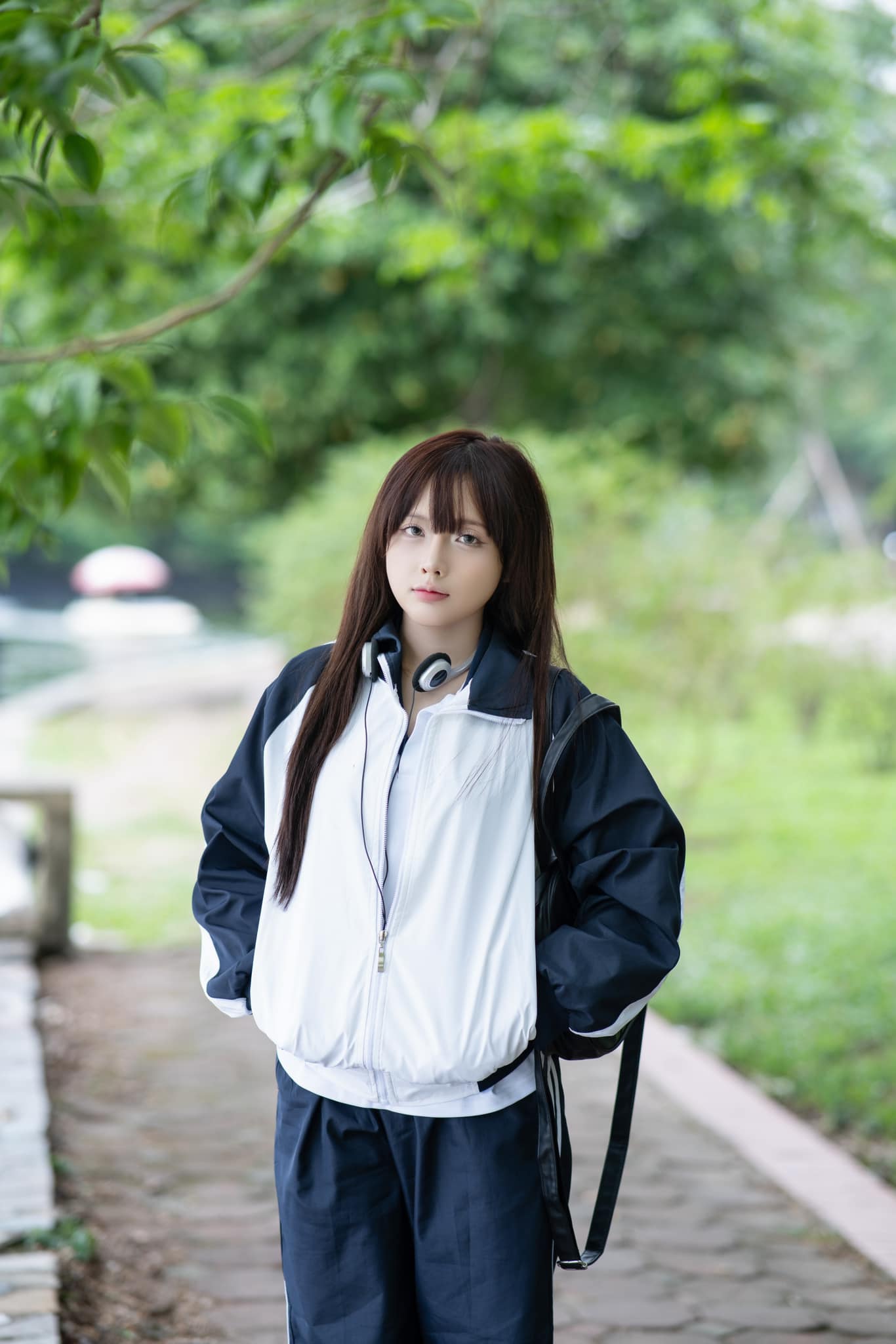 Beautiful Girl Shines in a "Bạch Nguyệt Quang" Look After Transforming from a Sexy Cosplayer 3 4655037445527218740098892683214175350381887n 1730714190707678828864