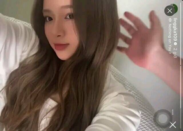 Linh Ka Surprises Everyone by Locking Her Personal Page, All Because of a Photo 3 4663990331221213504565298206161173240690914144n 173131916379172686073