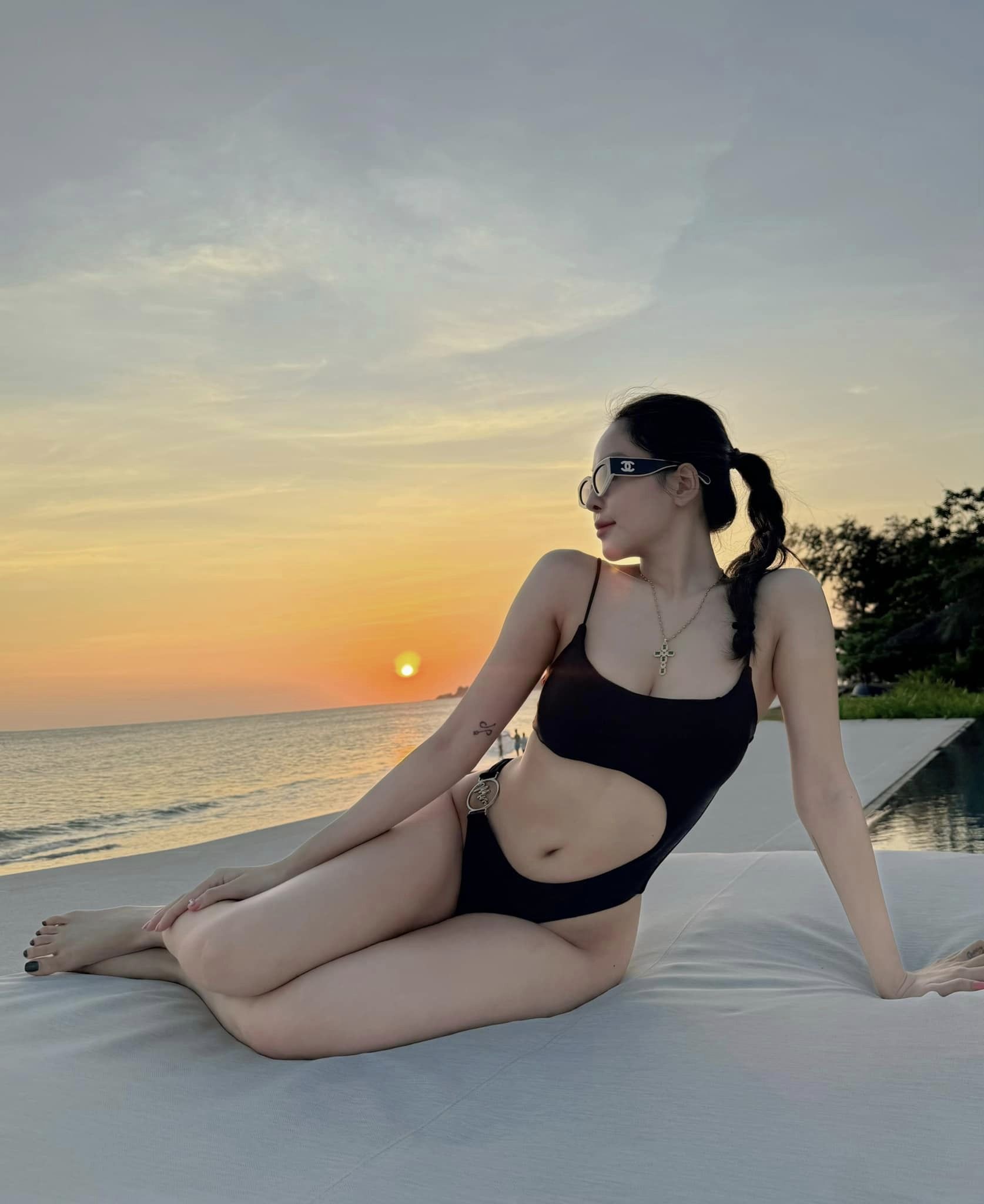 Hot girl Trâm Anh flaunts her stunning bikini body, leaving fans mesmerized 1 46730999127036206498444447187387336268649036n 1731919779250449896094