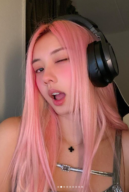 Vietnamese-Origin Female Streamer Flaunts Stunning Figure 2 anh chup man hinh 2024 11 07 luc 152235 17309690190651166749693