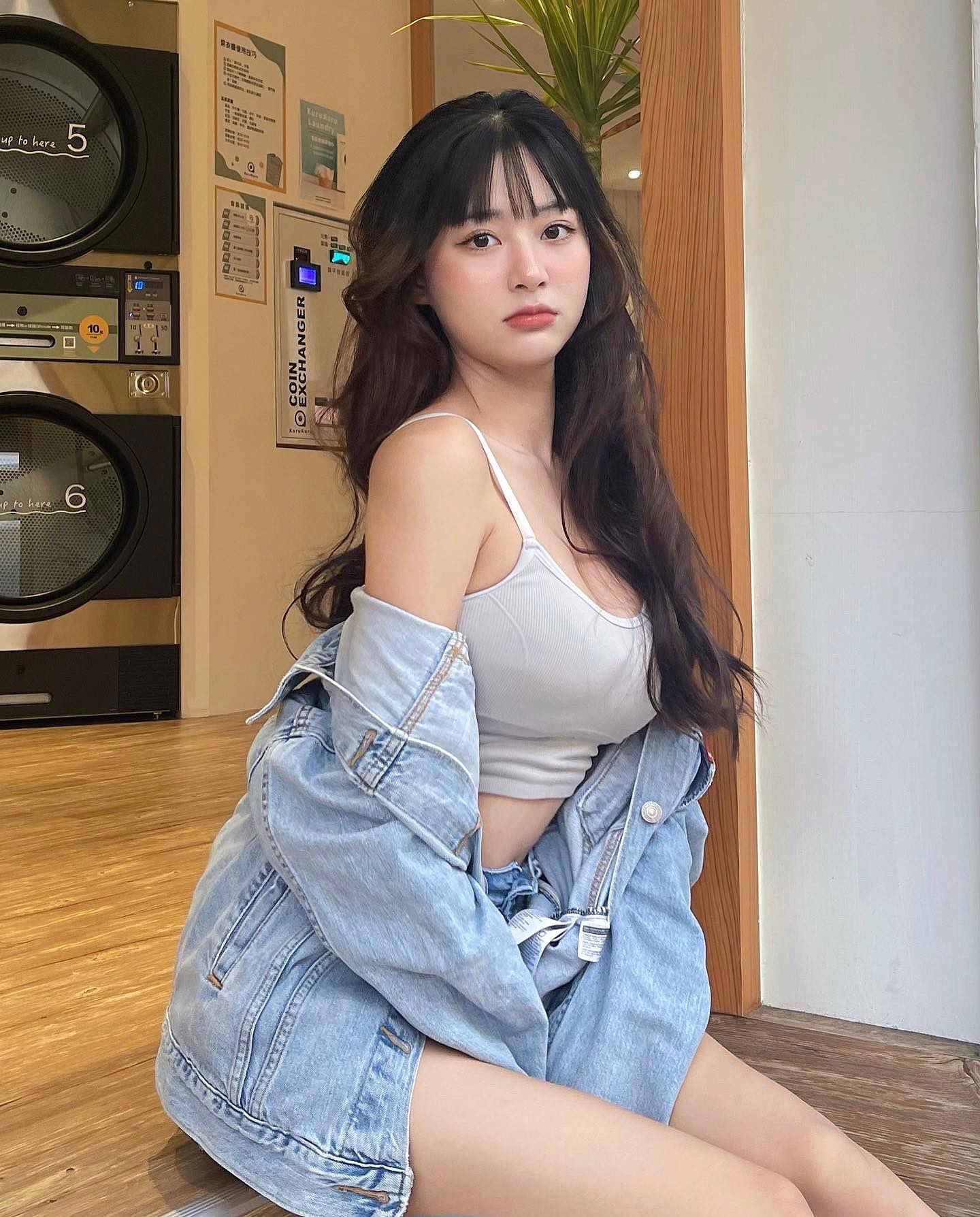 Awkwardly "Out of Control" on Stream, Beautiful Female Streamer Unexpectedly Banned, Apology Too Late 3 e680a7e6849fe5afa6e6b381e4b8bbyoloe4babae6b0a3e680a5e58d87e78886e7b4858 1730184283282 17301842835611372031529