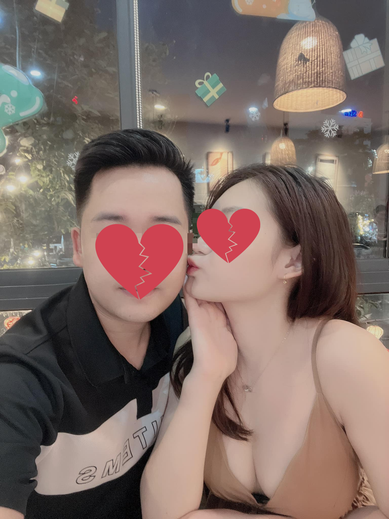 Quick Love, Hasty Marriage: Famous TikToker Couple Announces Shocking News 6 edit photo 1731128264437 1731128977081132605192