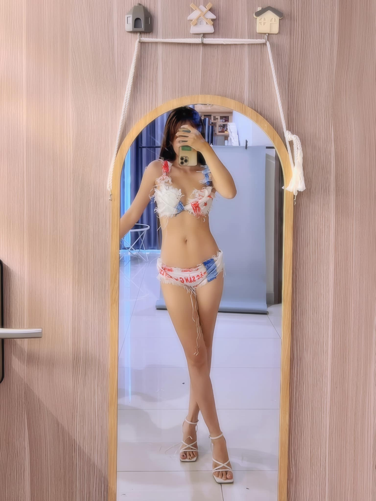 Mai Linh Zuto Shows Off Her "Fiery" Body, Stunning Fans with Her Transformation 1 Mai Linh Zuto in Halloween costume