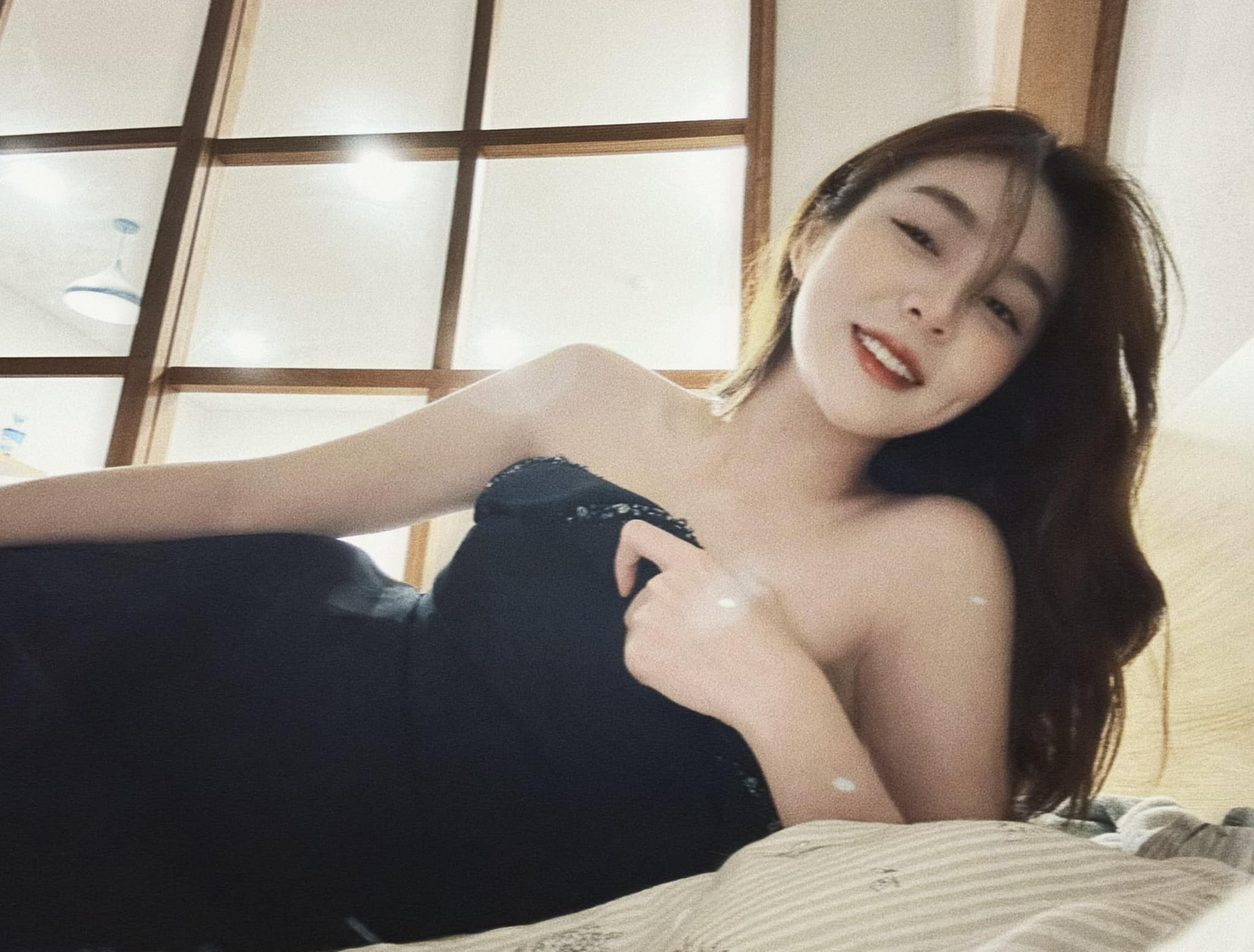 Hot girl with a rocky love life, how is she now after being set up by Độ Mixi? 3 photo 1731306969688 17313069698861144106599