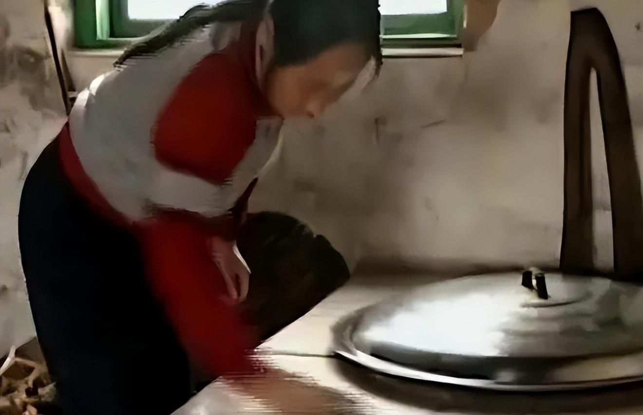 Rescuing a Venomous Snake and Keeping It Close, the Woman Had No Idea It Would Be the Dark Turning Point of Her Life, Affecting Her Entire Family 7 photo 1731559622679 1731559623337732342713