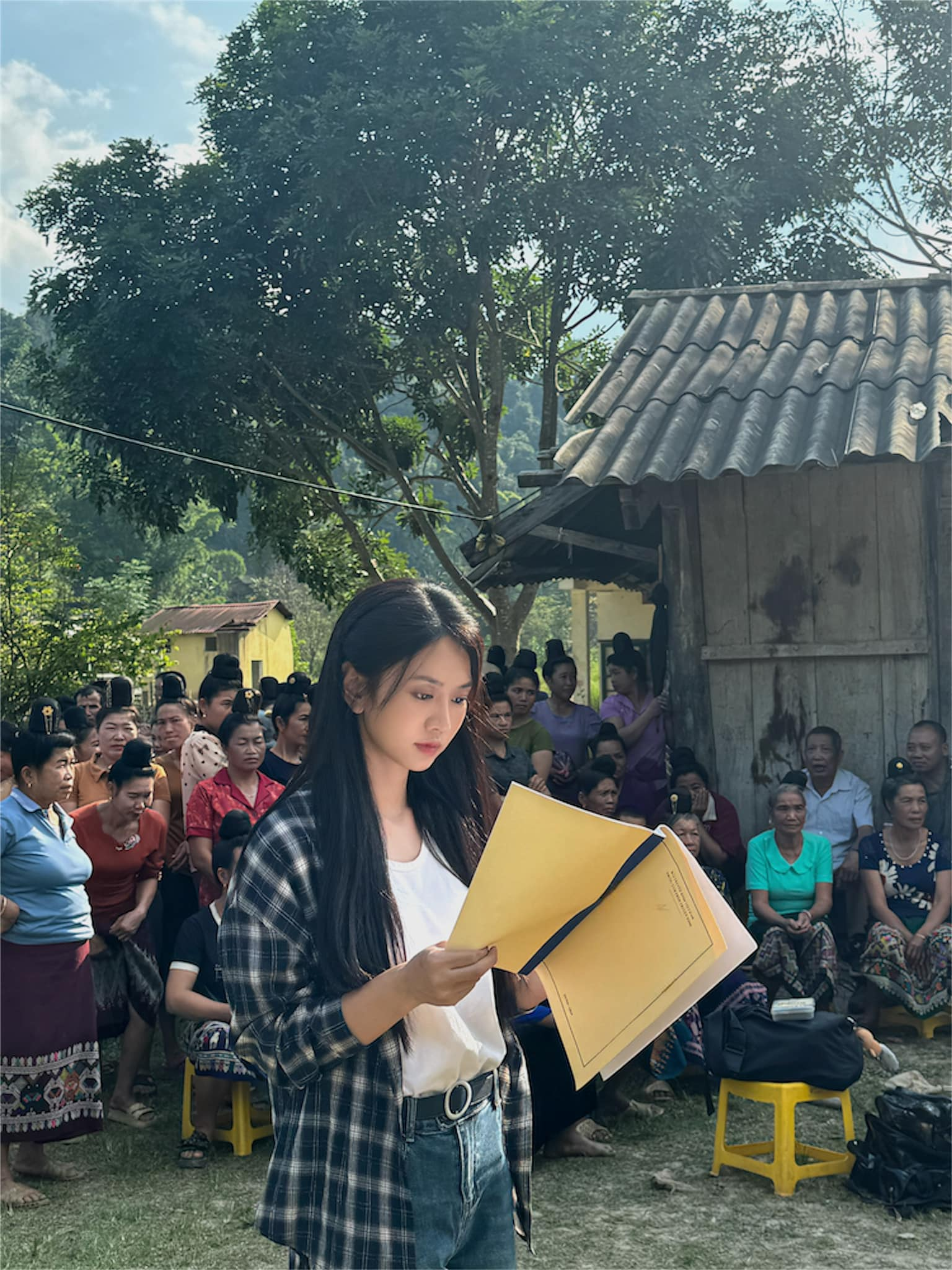 Lê Bống Takes Over Prime Time Film, Her Post-'TikTok Hot Girl' Images Attract Attention 6 photo 1732163196754 1732163197837676651878
