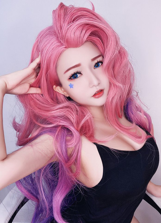 Female Cosplayer Continues to Share a Series of Sultry Photos, Male Fans on Edge 1 photo 1732327198366 17323271993082130696203