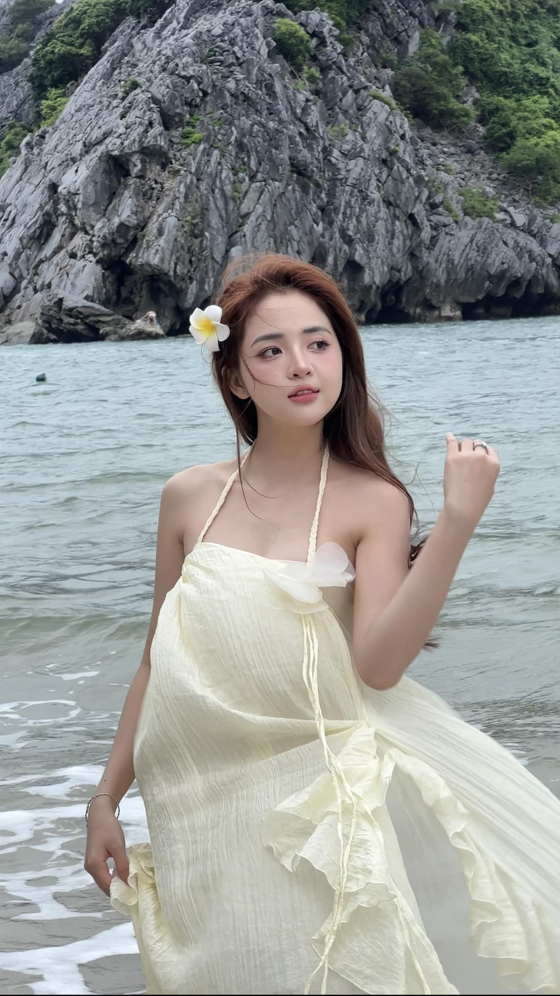 Female Streamer from the Same Hometown as Độ Mixi Exploited for Identity, Impersonator Spreads Sensitive Information 5 photo 1732528360455 1732528360772395826587