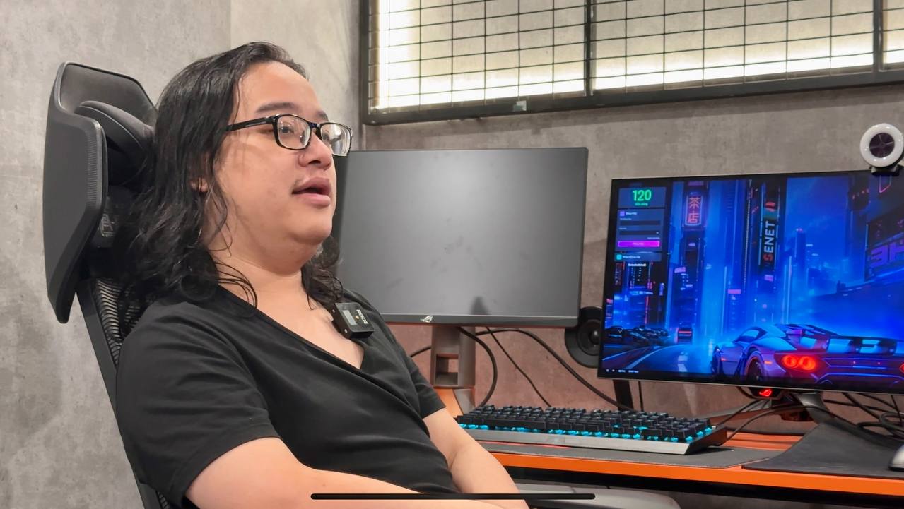 200k/hour Streaming Room in Hanoi, Featuring All 'Monsters' 5 Famous streaming room owner.