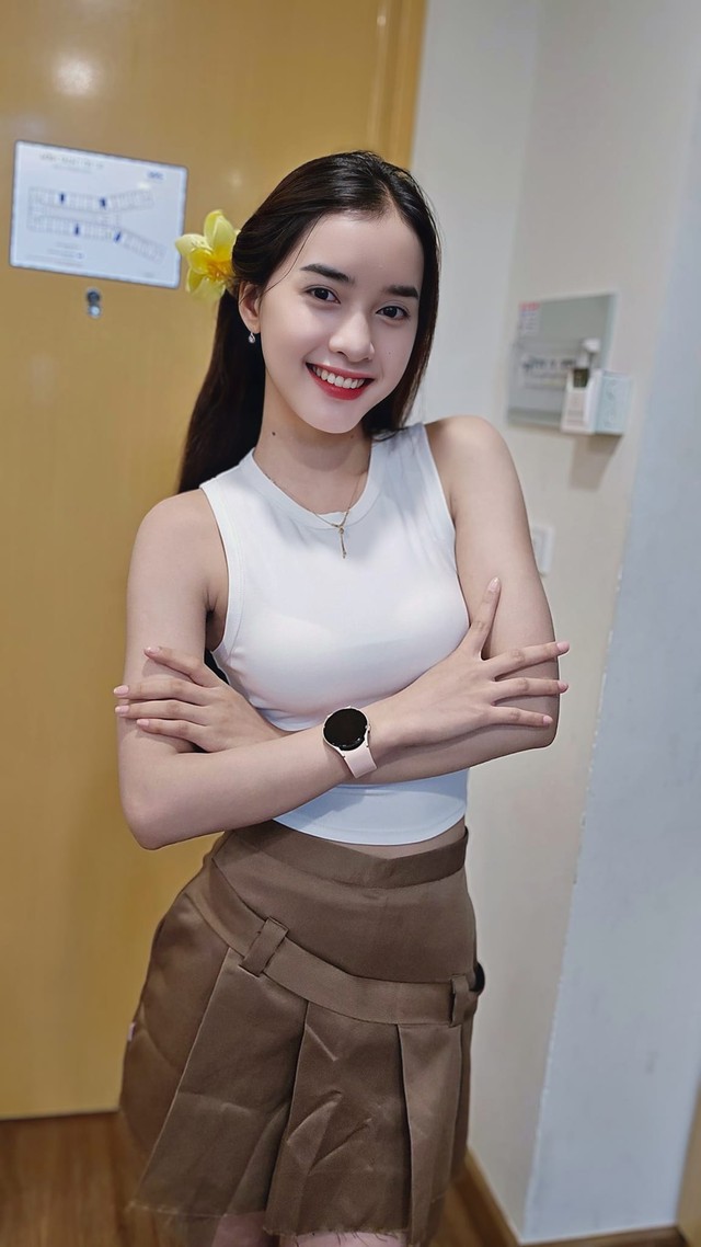 Mountain Girl Yona Cươn Transforms into a "City Girl", Unrecognizable Beauty 8 4423934529748843679783596855593602491273634n 17353561098311860137508