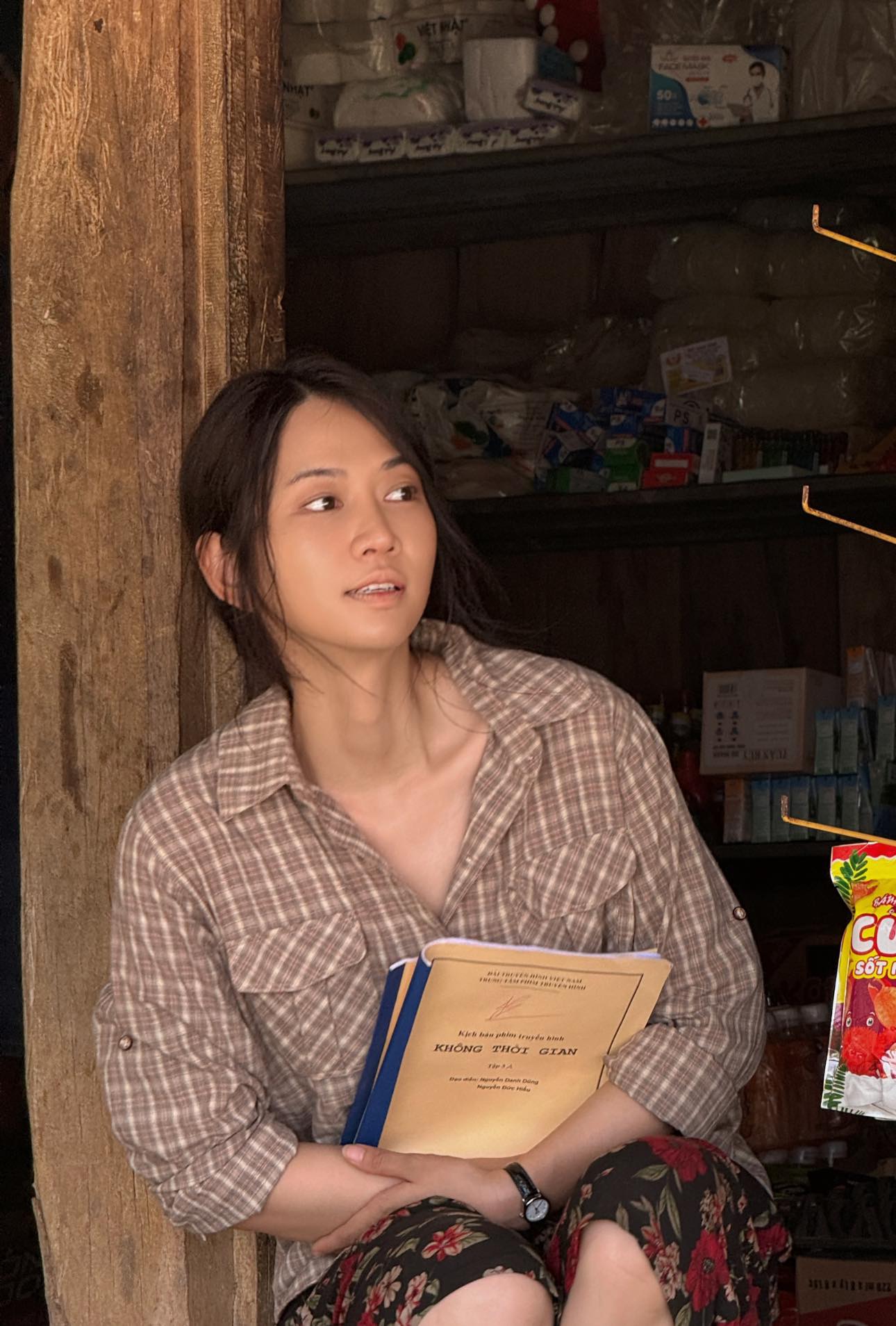 Lê Bống's Transformation Surprises Fans, Sacrificing Everything for Art 8 4686134478870230869426944545853315950823903n 17331107632921058031712