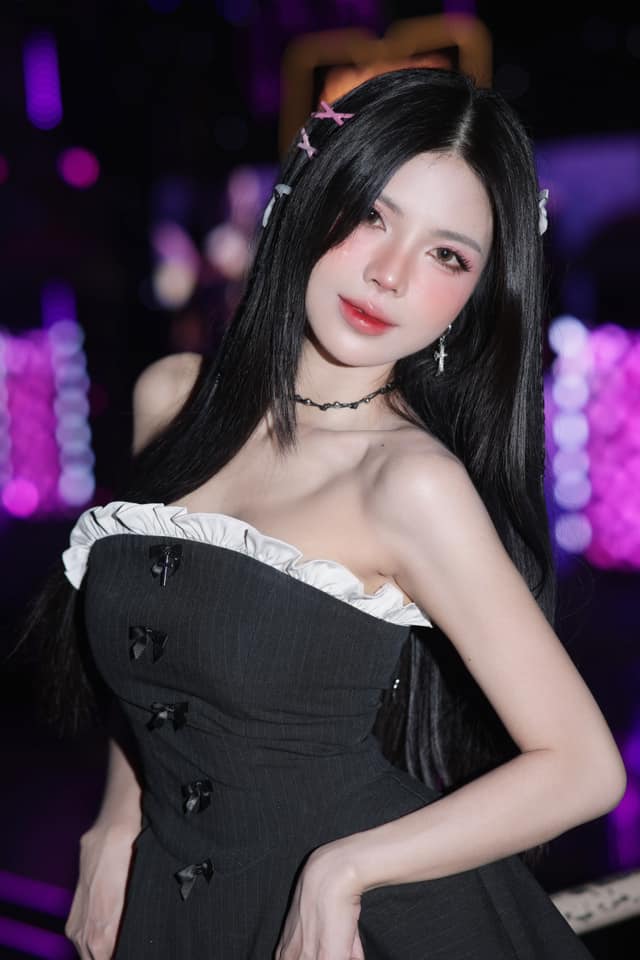 Close-Up of Mai Dora's Sensual Figure Makes Viewers Exclaim a Bitter Comment