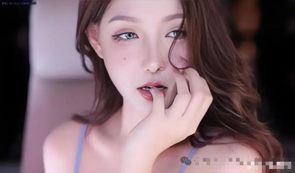 Bid Farewell to Fans in a Wedding Dress, the Sensational Female Streamer Surprises with Good News 5 edit 17330120670451573623299
