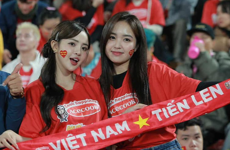 Glimpse of Beautiful Hot Girls Stealing the Spotlight in Viet Tri Last Night, Some Were Former Beauty Queens 6 edit 47056269117554263585482166705811931482420590n 173431916277662643821