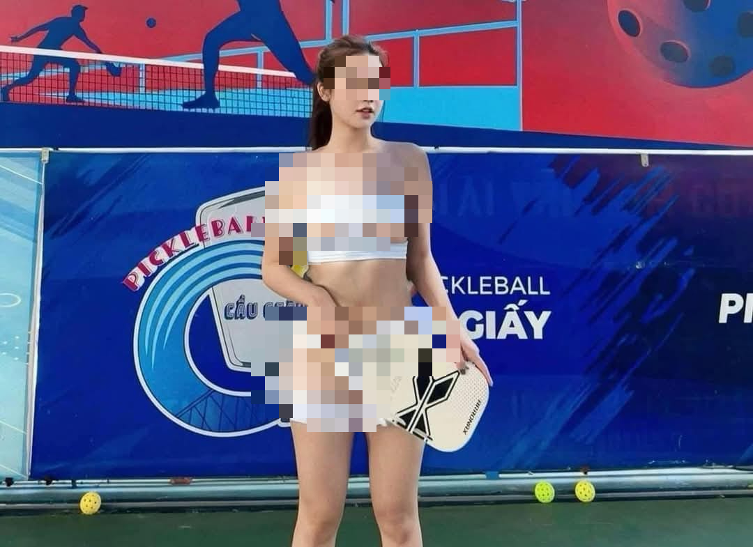 Showing Off Curves on the Pickleball Court, Girl Faces Criticism and Inappropriate Comments 1 photo 1735019080265 17350190805181411627070