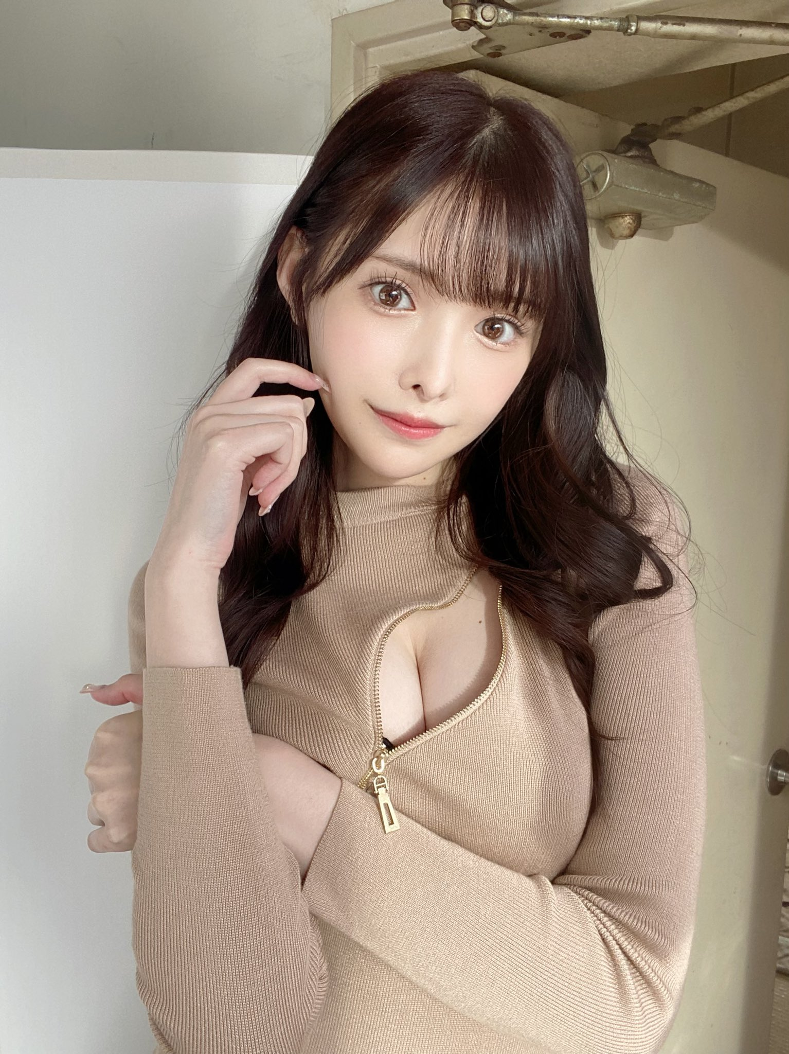 Alongside Yua Mikami, This Hot Girl Unexpectedly Exits the Scene, Emotionally Shares One Thing 2 photo 1735101263366 17351012656561151219209