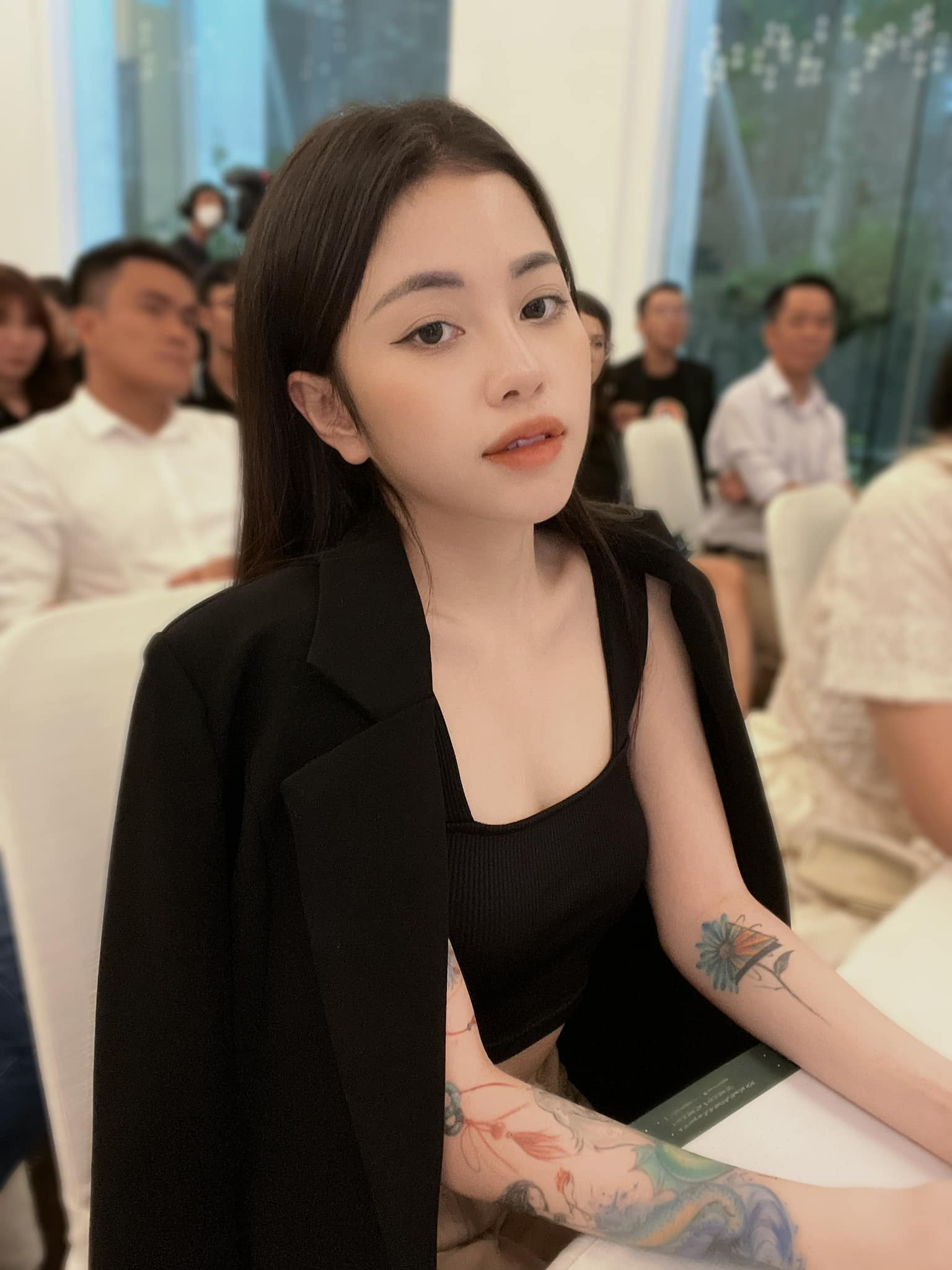 Streamer Lai Lai Revamps Her Style, Returns with a Sensational Look 3 photo 1735185405294 17351854064441282293317